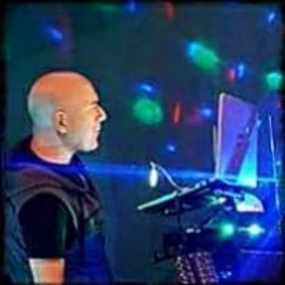 Meet your Posher, Robert - Picture 1 of 1